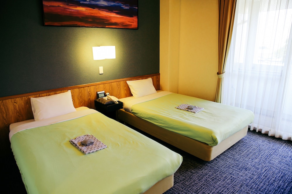 Shinnishiki Hotel 14/68
