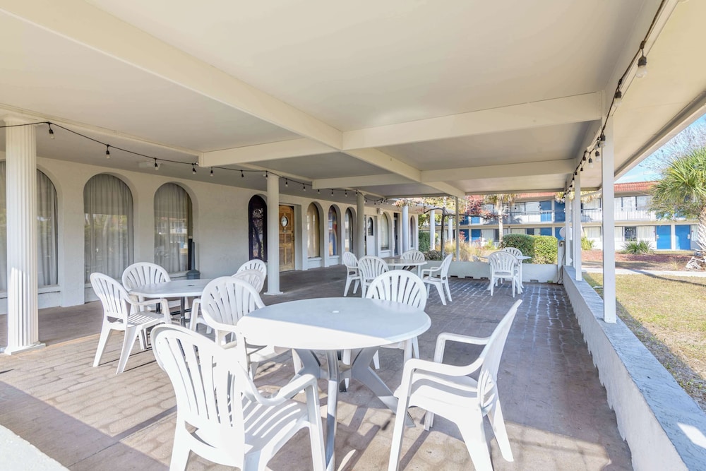 Motel6 Spring Hill, FL - Weeki Wachee 46/64