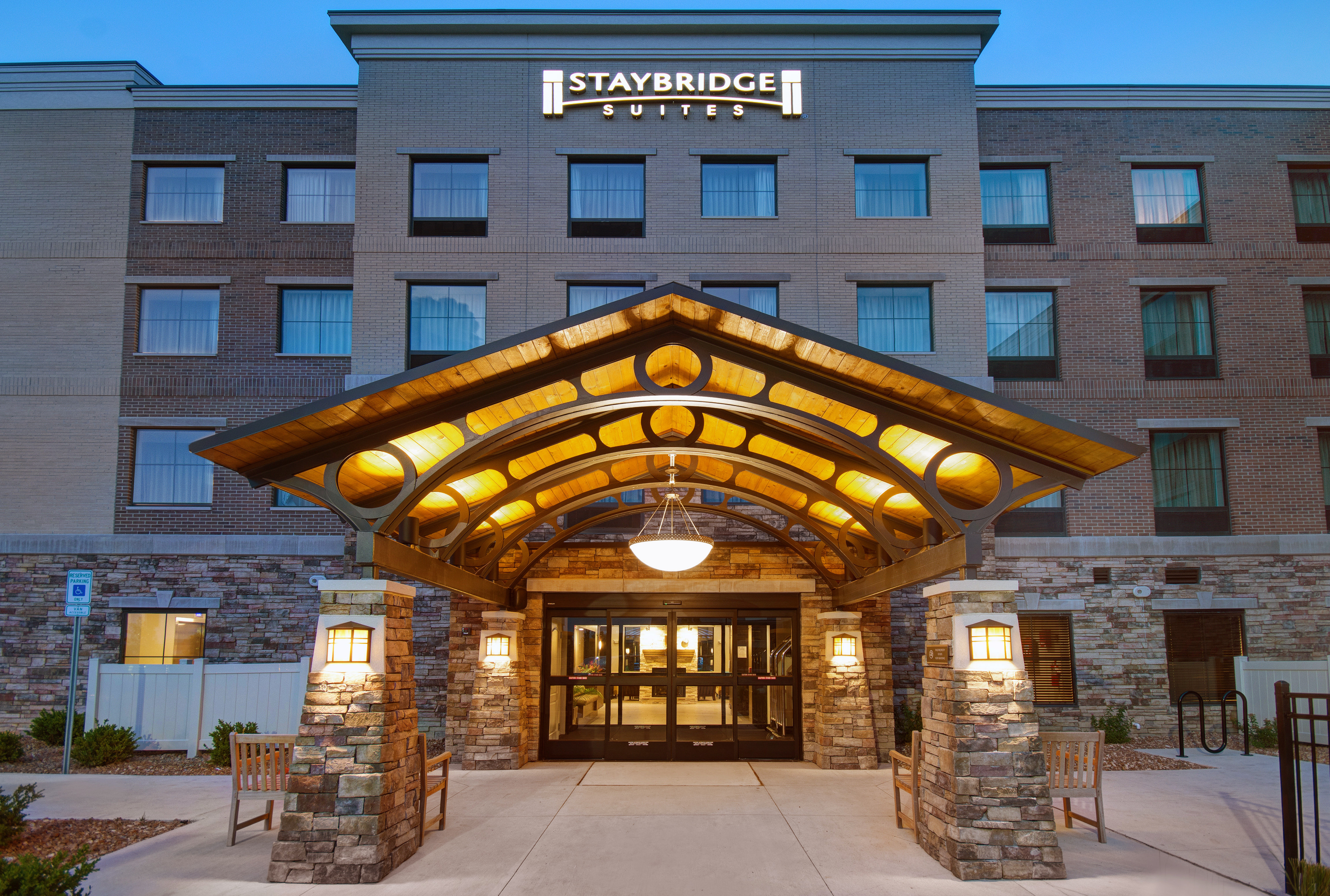 Staybridge Suites Sterling Heights Detroit Area 4/65
