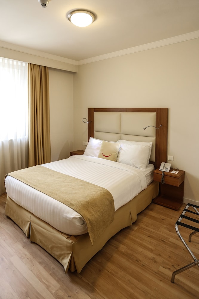 Misk Hotel 13/24