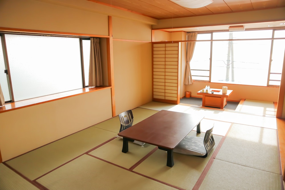 Hotel & Resort Izunone 8/24