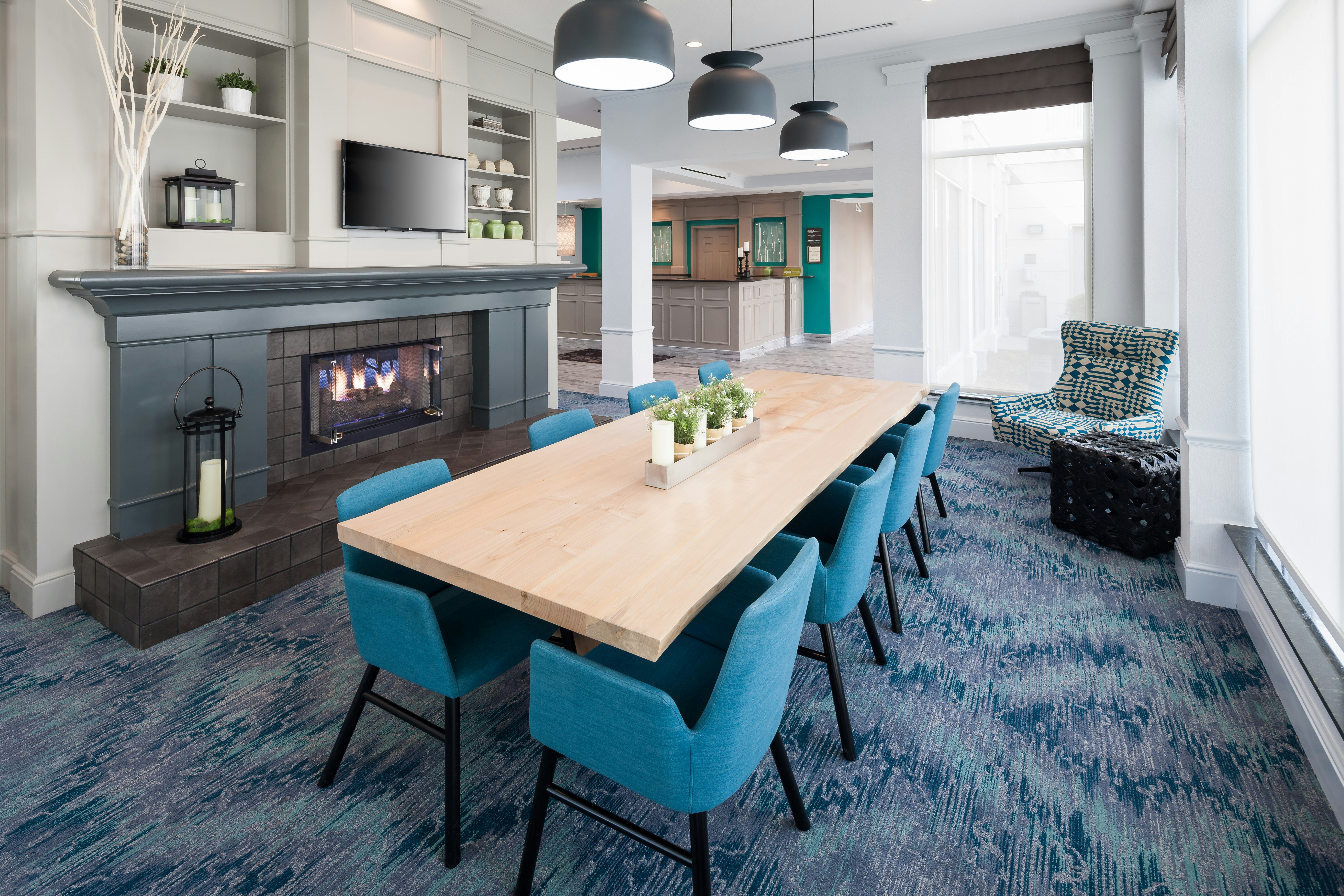 Hilton Garden Inn Sacramento South Natomas 17/37