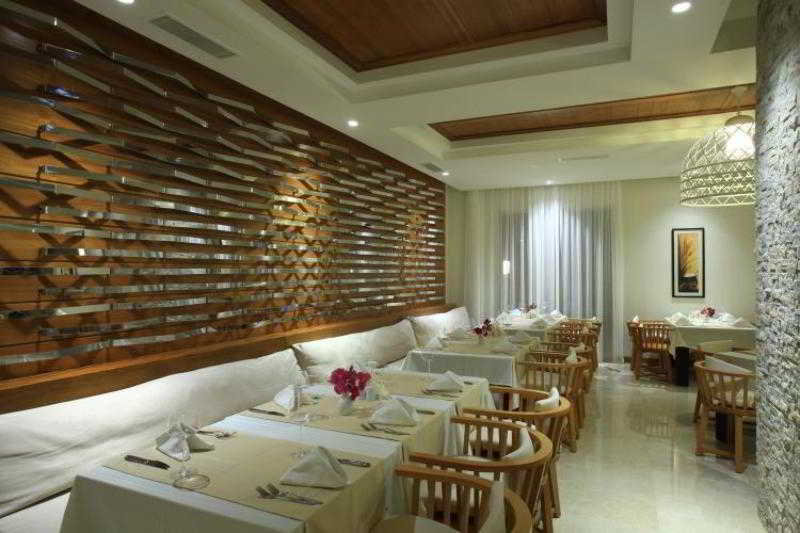 Sundance Suites Hotel 13/20