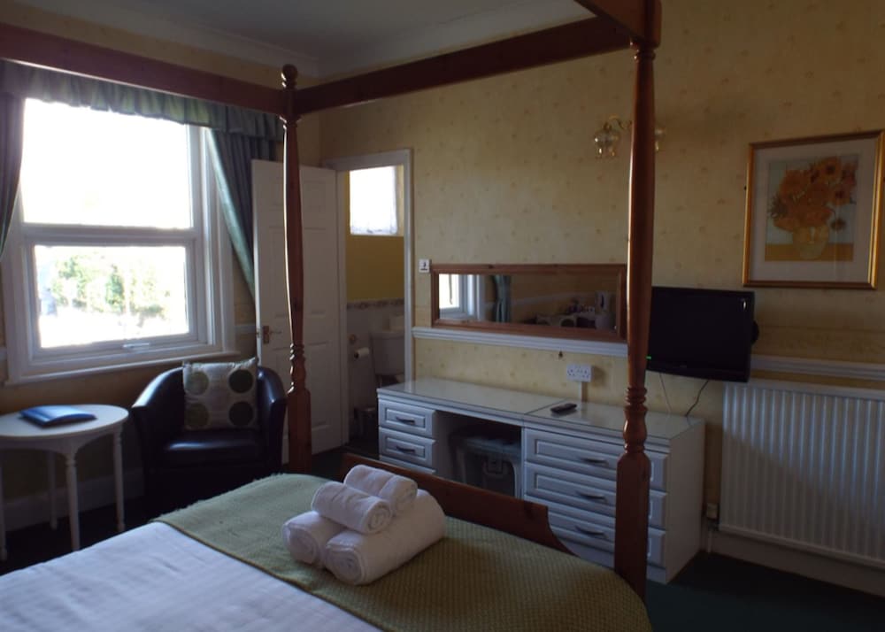 The Millbrook B & B 12/50