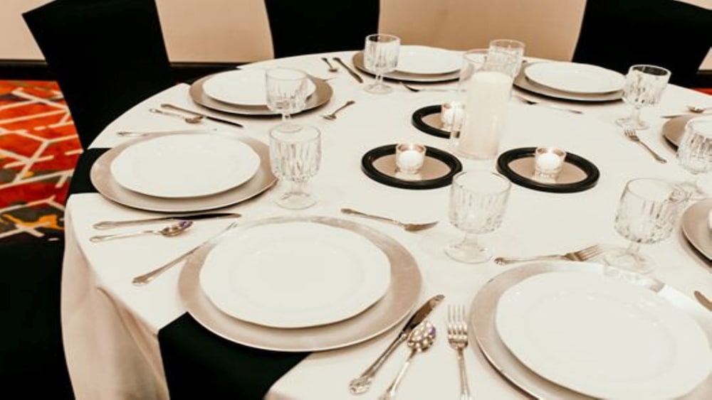 Holiday Inn Mishawaka North 34/50