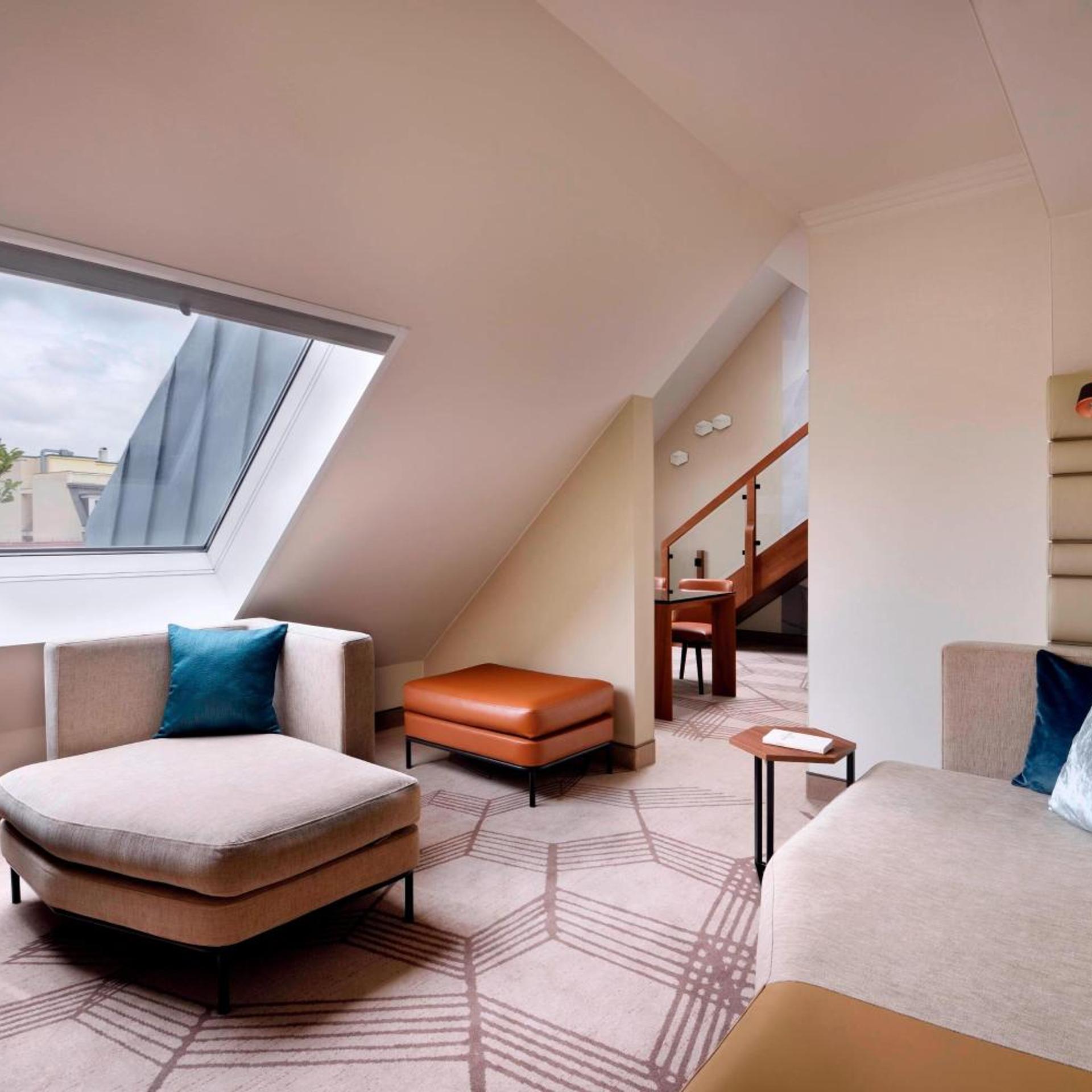 Duplex, Suite, King Bed, Two Story