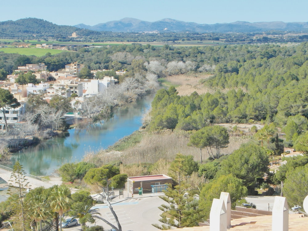 Apartamentos Sureda 50/64