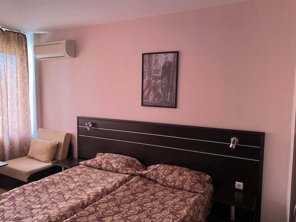 Hotel Atol 11/30