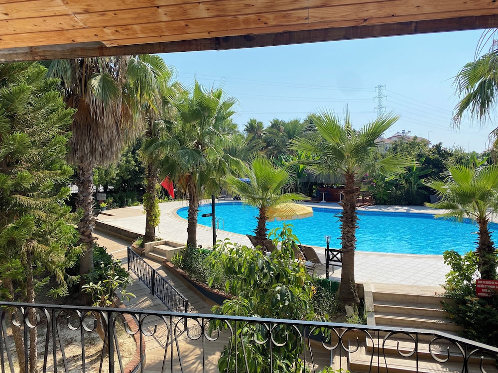 Lemas Suite Hotel 37/48
