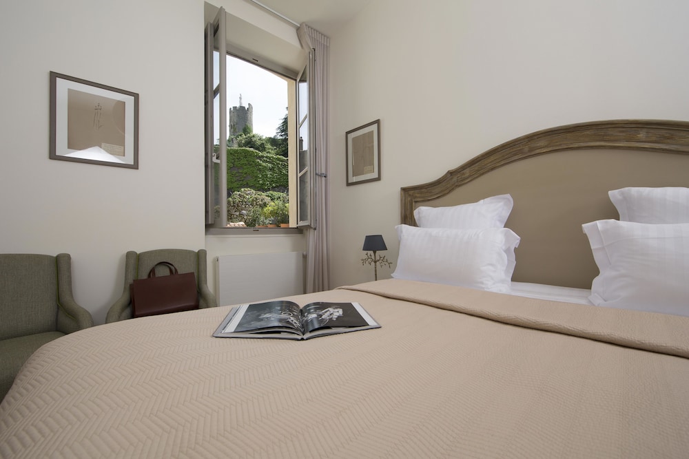 HOTEL DE LA VILLEON 13/50