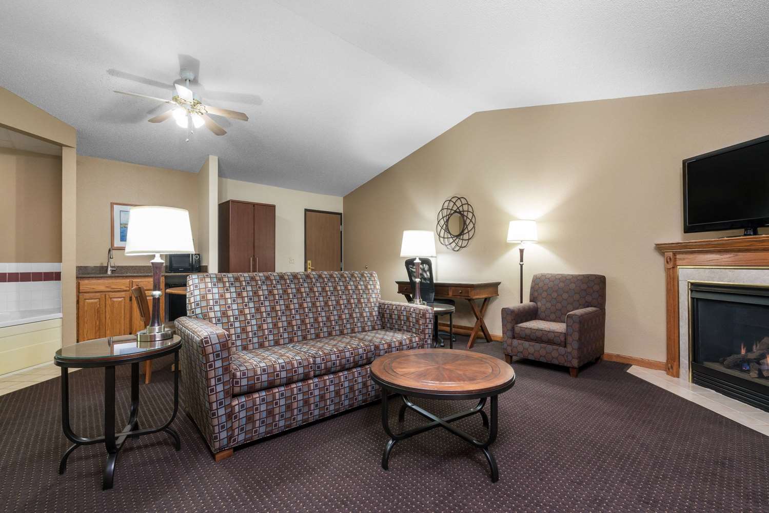 Americinn By Wyndham Lake City 14/17