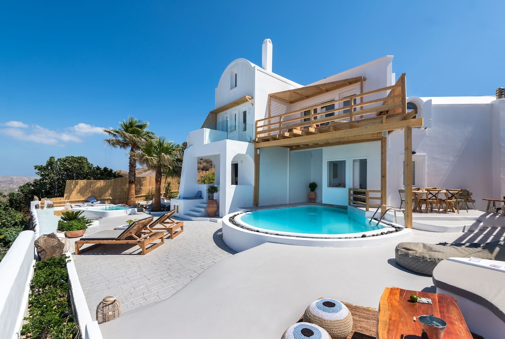 Summer Lovers Villa 45/50