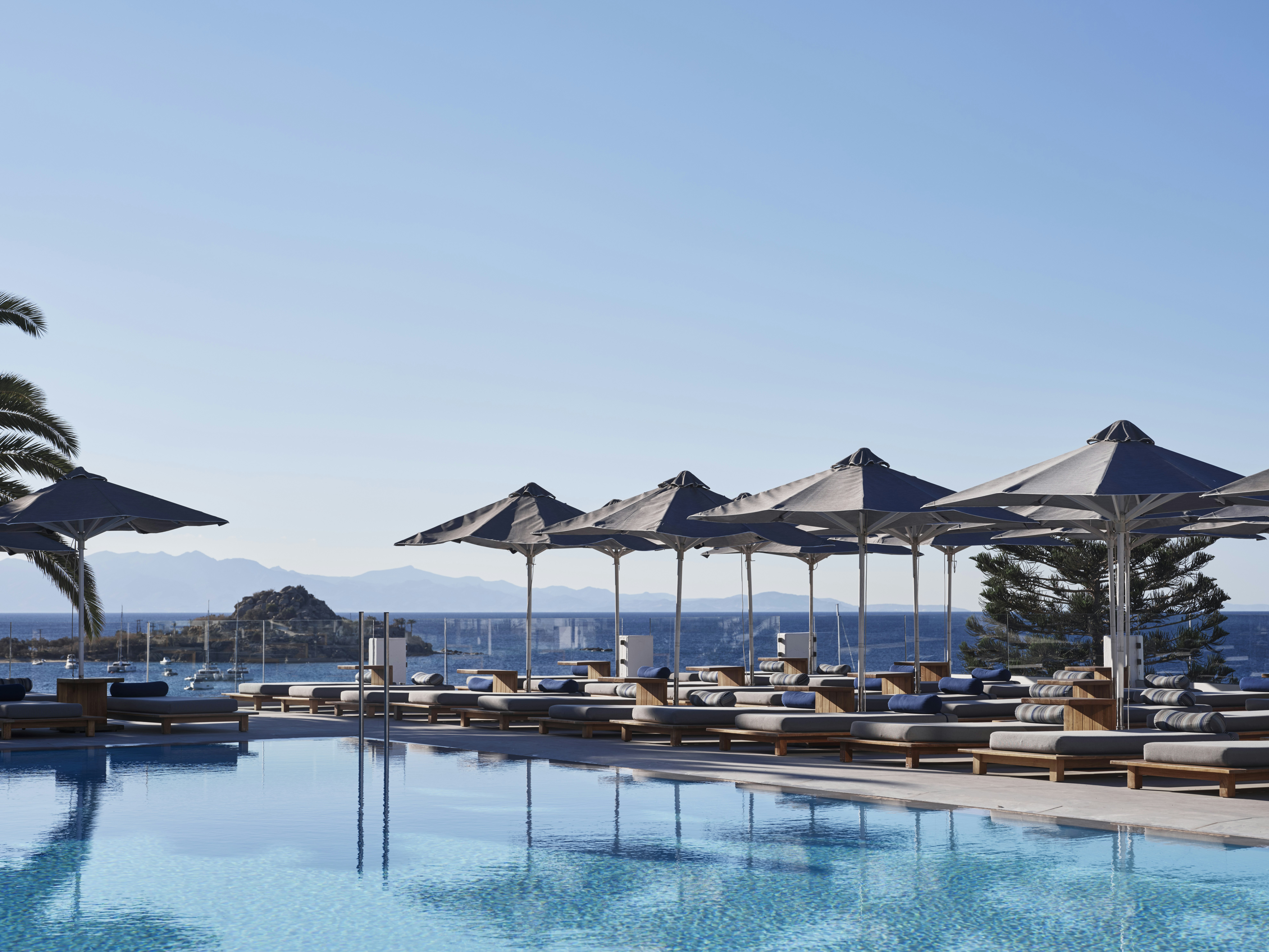 Myconian Ambassador Relais and Chateaux 37/47