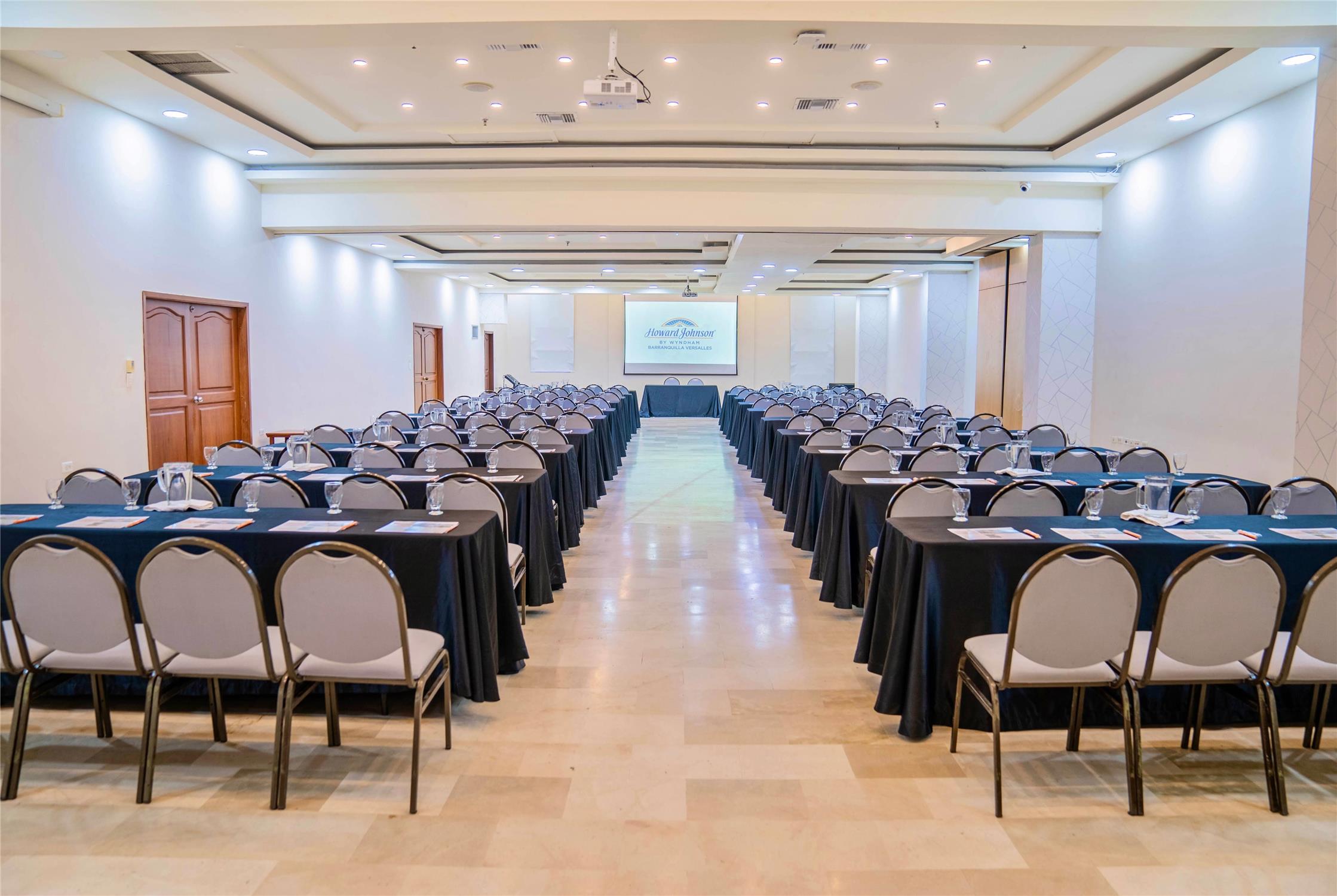 Howard Johnson by Wyndham Barranquilla Versalles 23/29