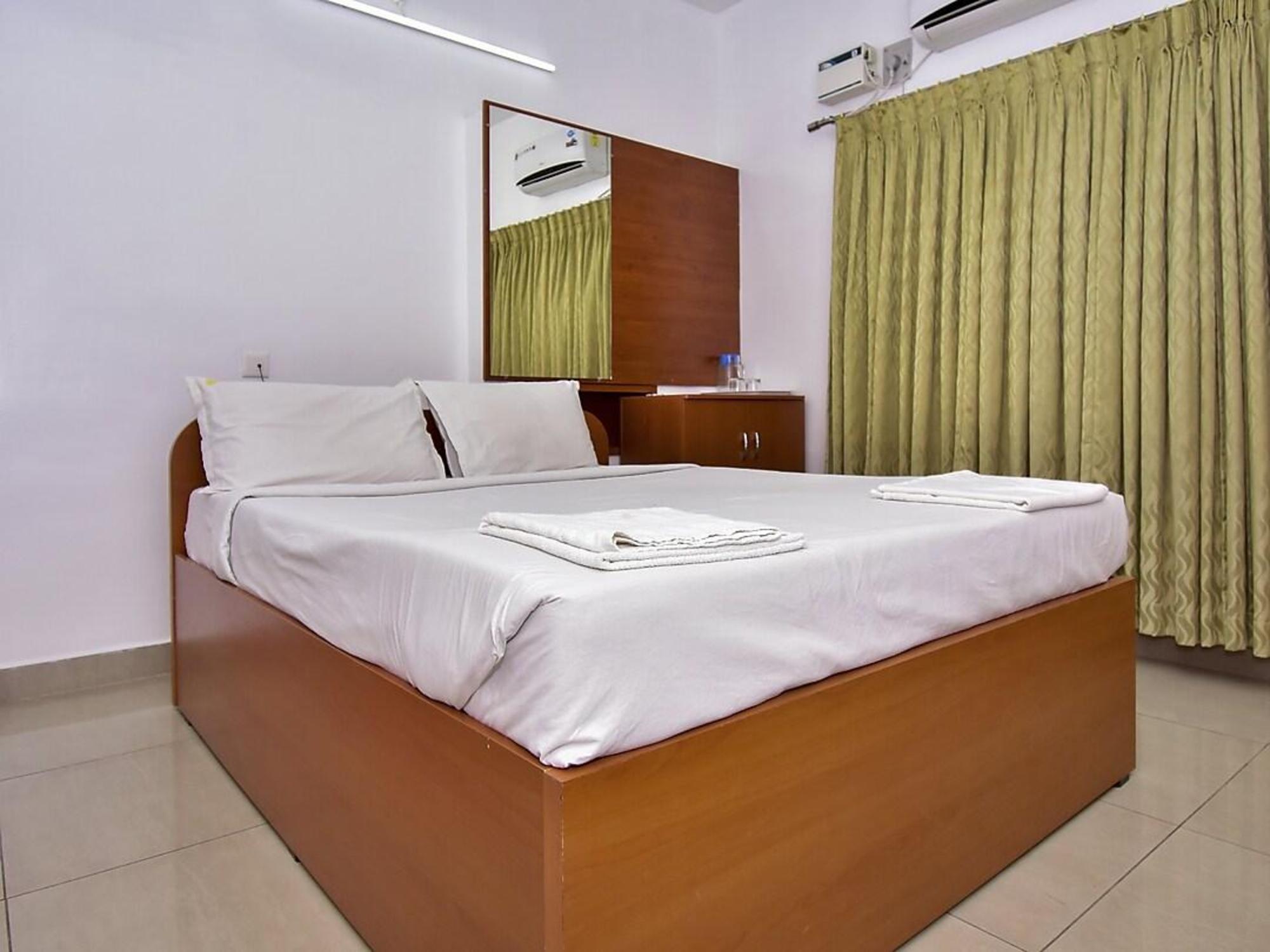 Hotel Surag Residency 8/15