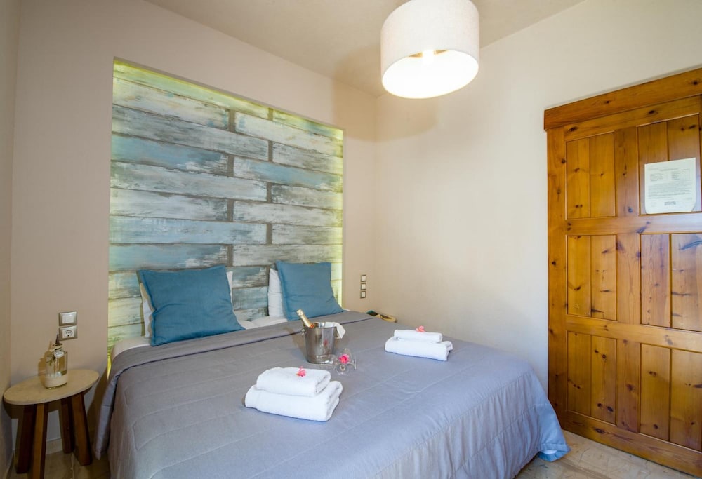 Evangelos Apartments 30/49