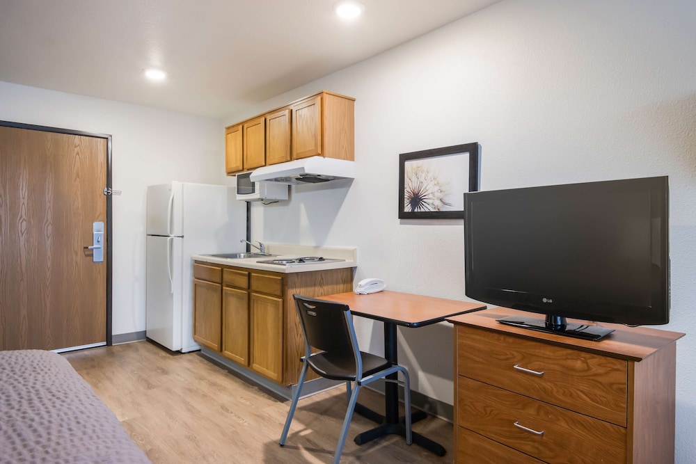 Extended Stay America Select Suites Lakeland 31/42