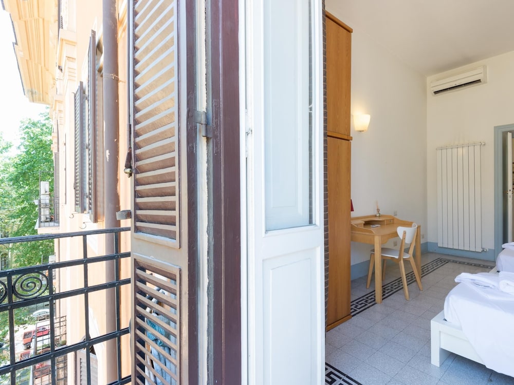 RSH Vatican Comfortable Sunny Apartment 16/34