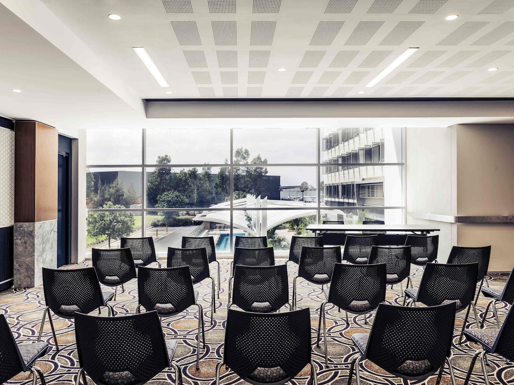Mercure Sydney Liverpool 35/48