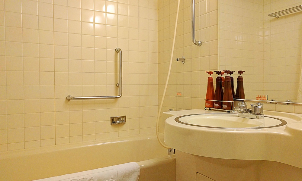 HOTEL NEW OTANI NAGAOKA 70/72