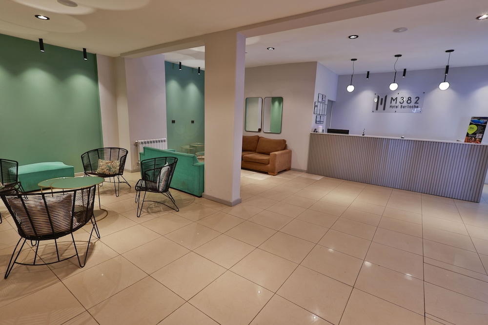 M382 Hotel Bariloche 9/51