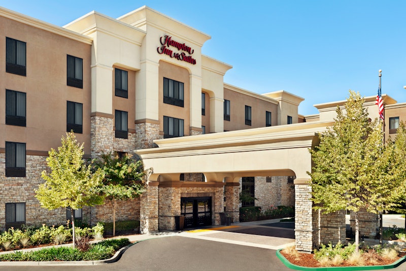 Hampton Inn Suites West Sacramento 62/62