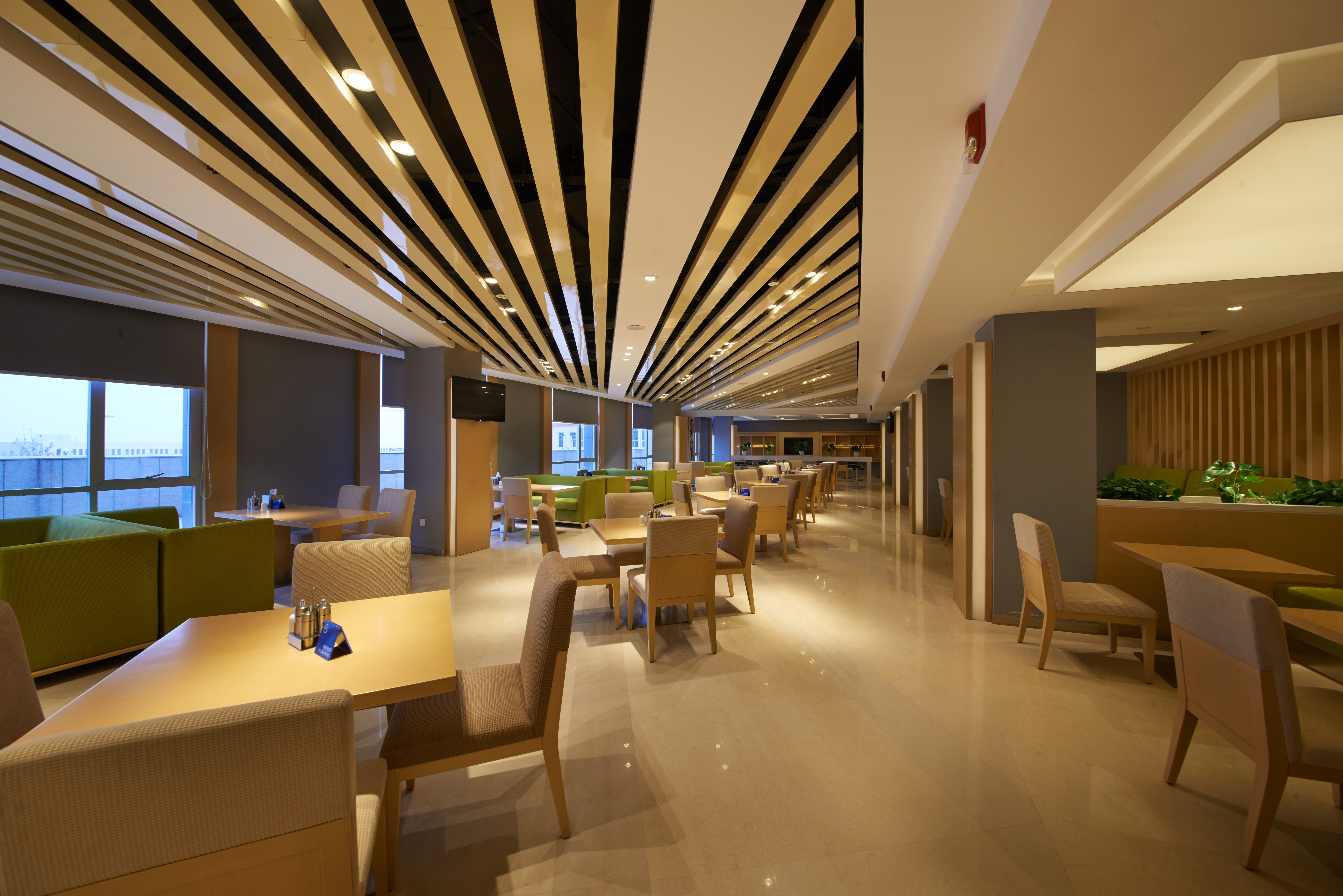 Holiday Inn Express Zhengzhou Airport 26/50