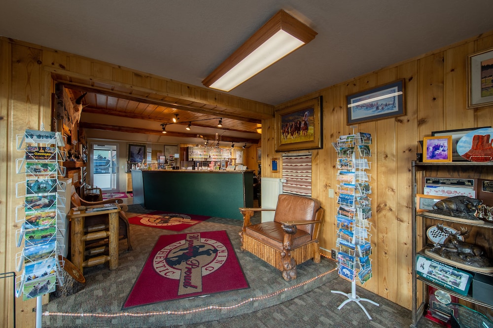 Antler Inn 36/47