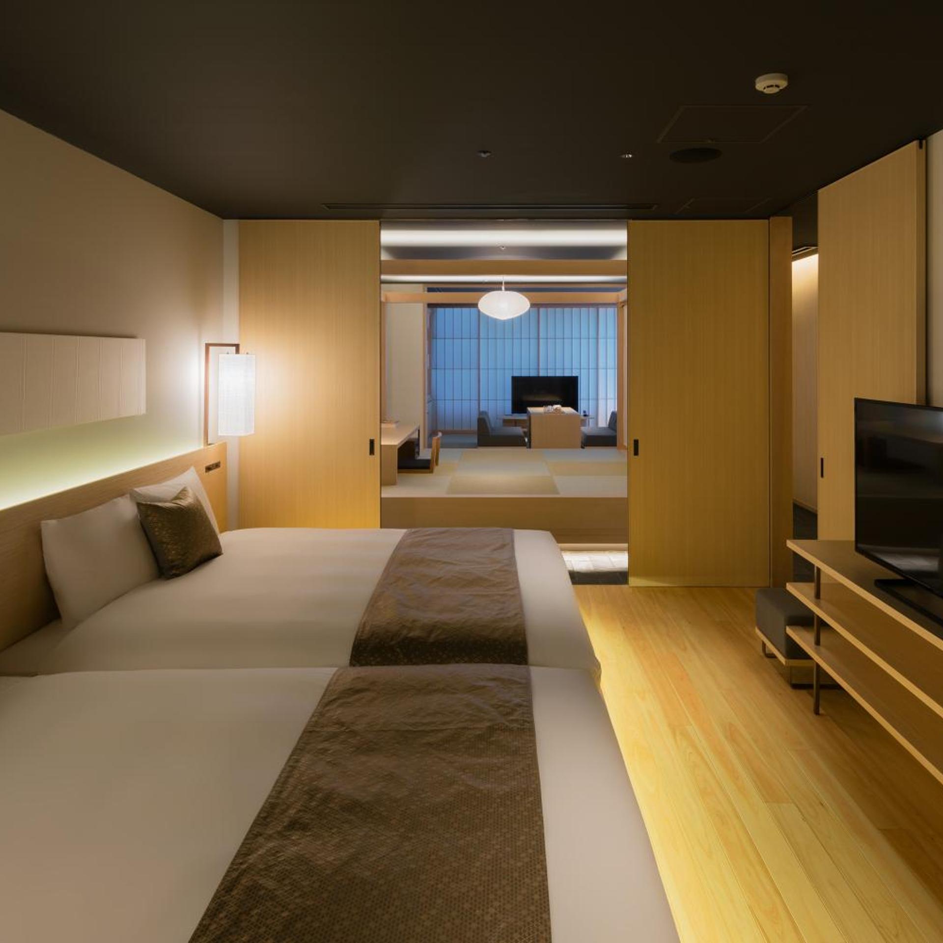 SUITE, MAIN BUILDING
