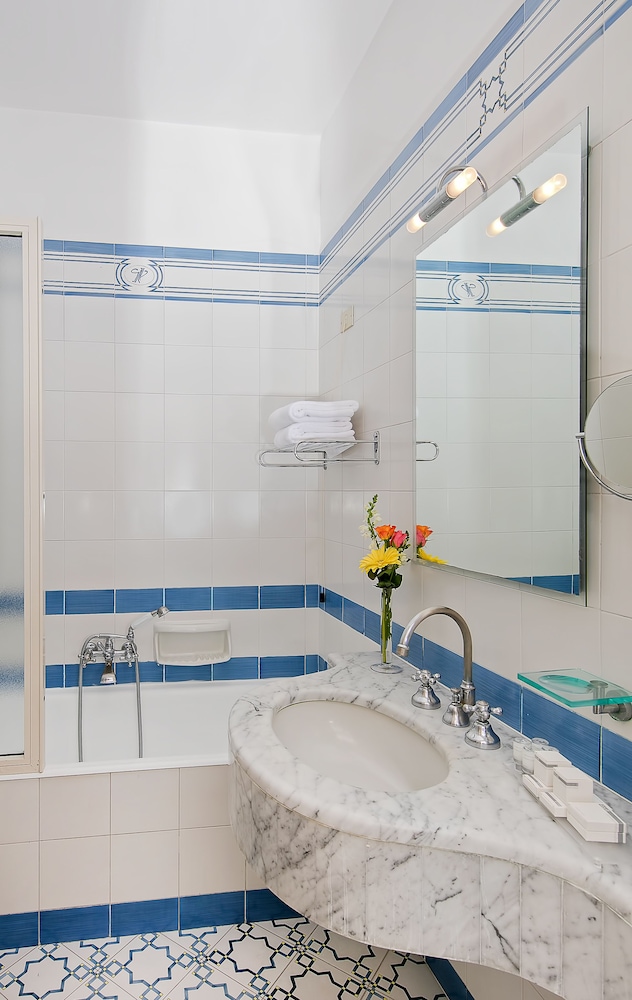 Grand Hotel Vesuvio Sorrento 24/72