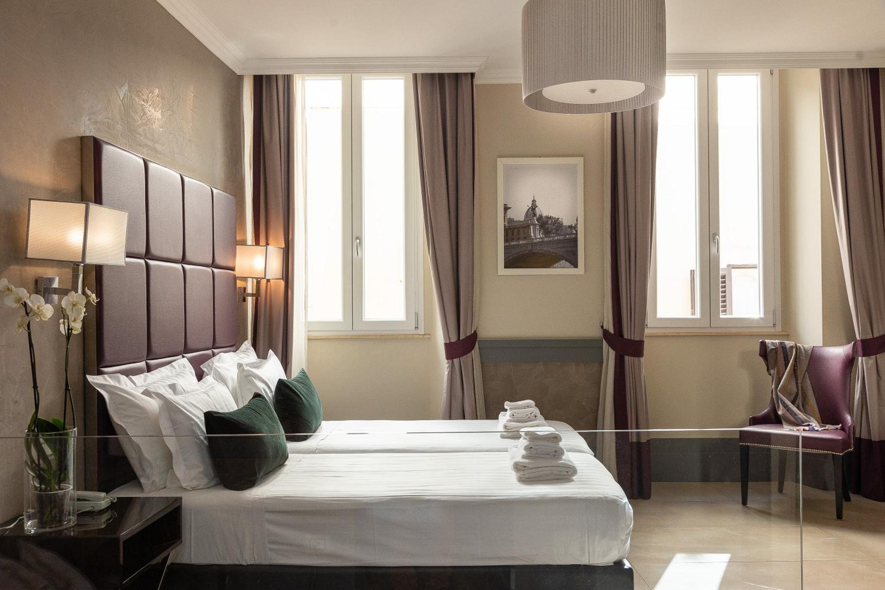 Room, Triple, Bathtub, Hotel Castellino Roma 5/10