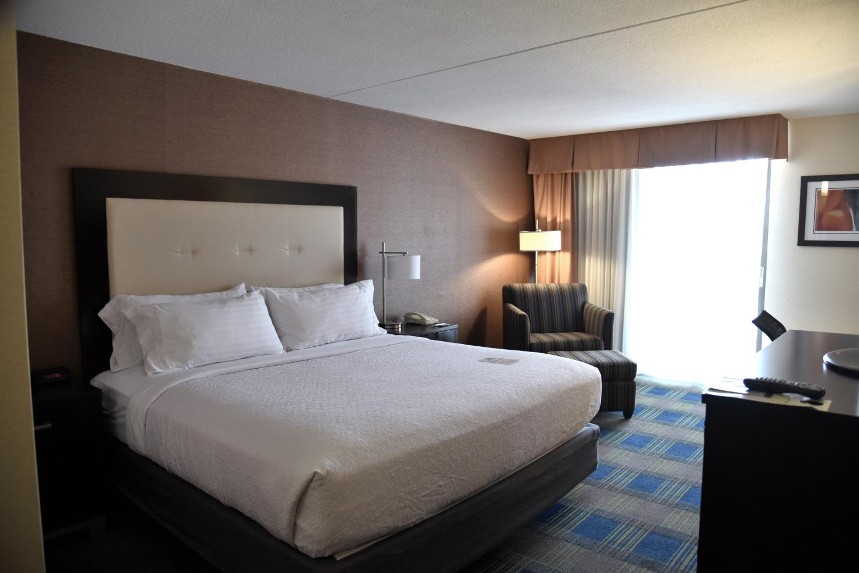 Room at Spark by Hilton Akron Fairlawn, AKRON - OH
