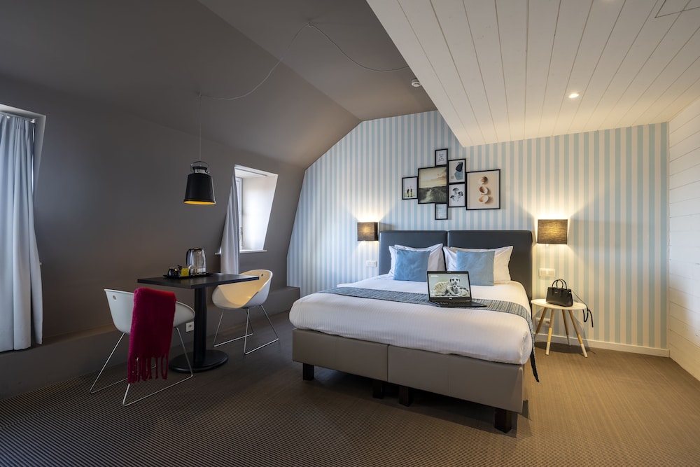 Leopold Hotel Ostend 25/72