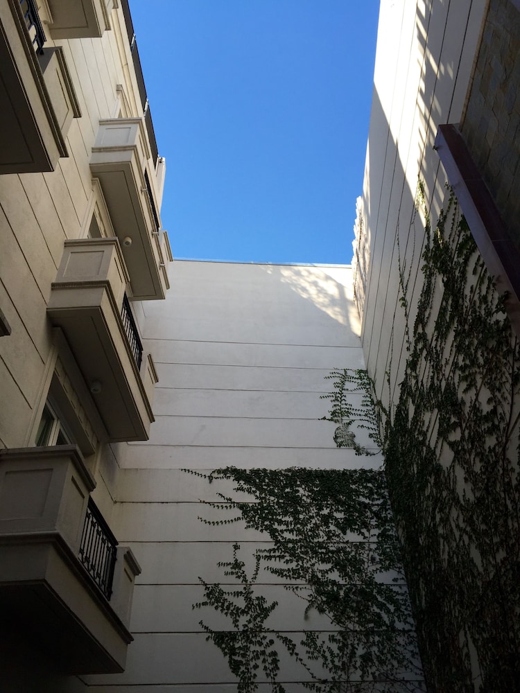 Purobaires Hotel Boutique 69/72