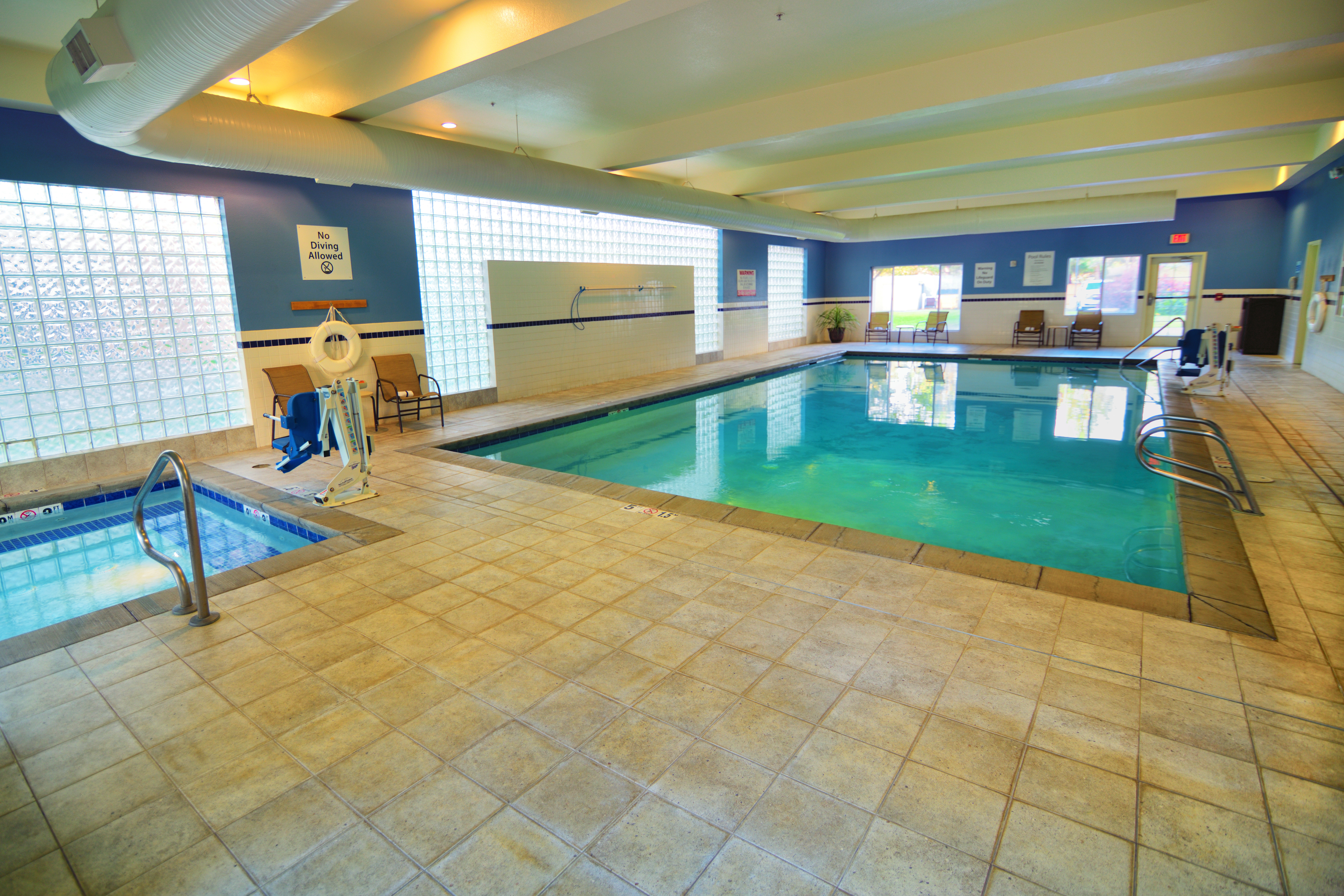 Holiday Inn Express Hotel And Suites Idaho Falls 29/57