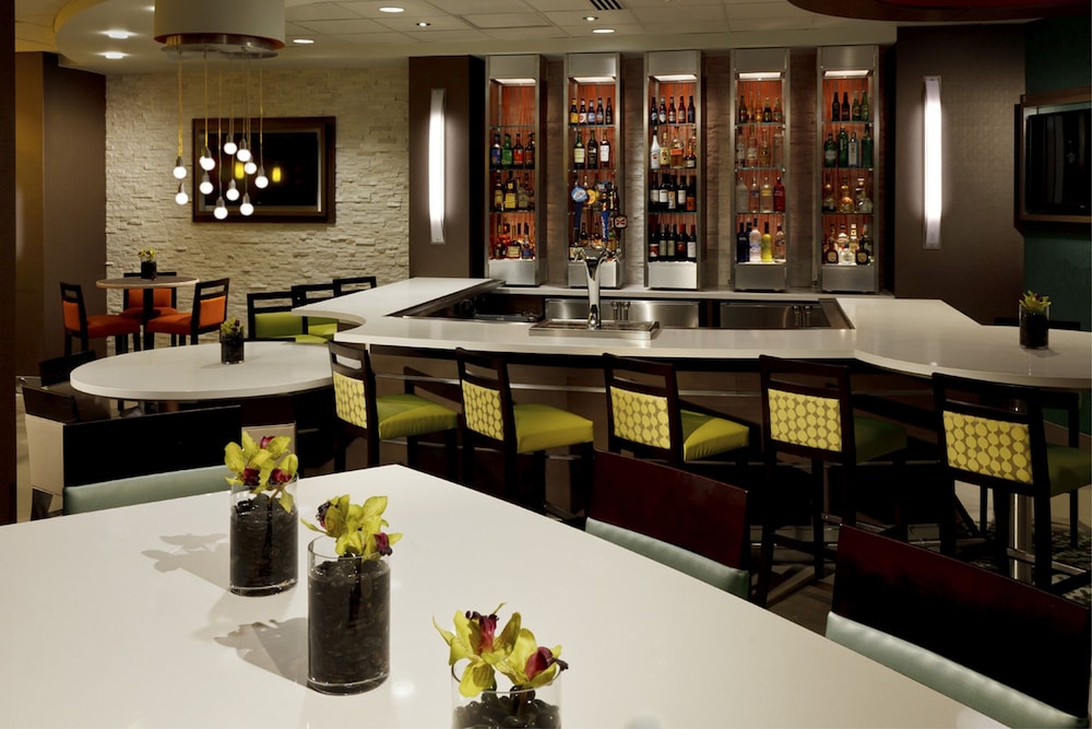 Holiday Inn San Antonio-Riverwalk 10/65