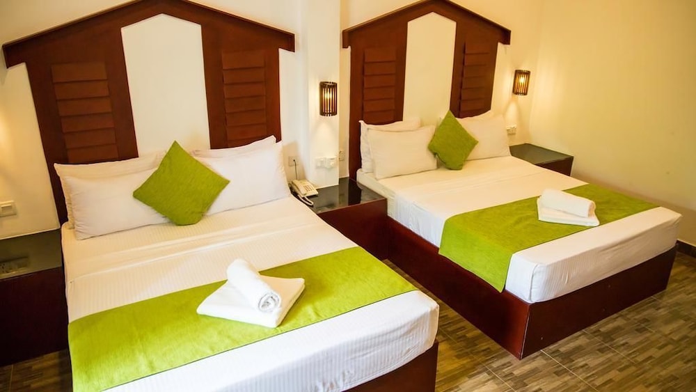Sunshine Resort & Spa 11/50