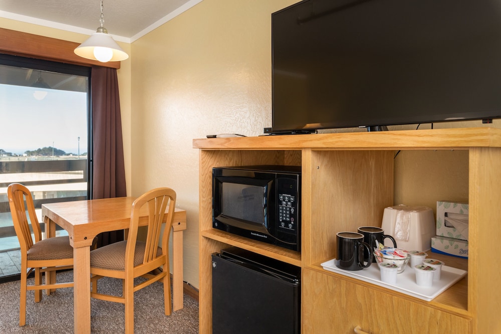 Harbor Lite Lodge 35/50