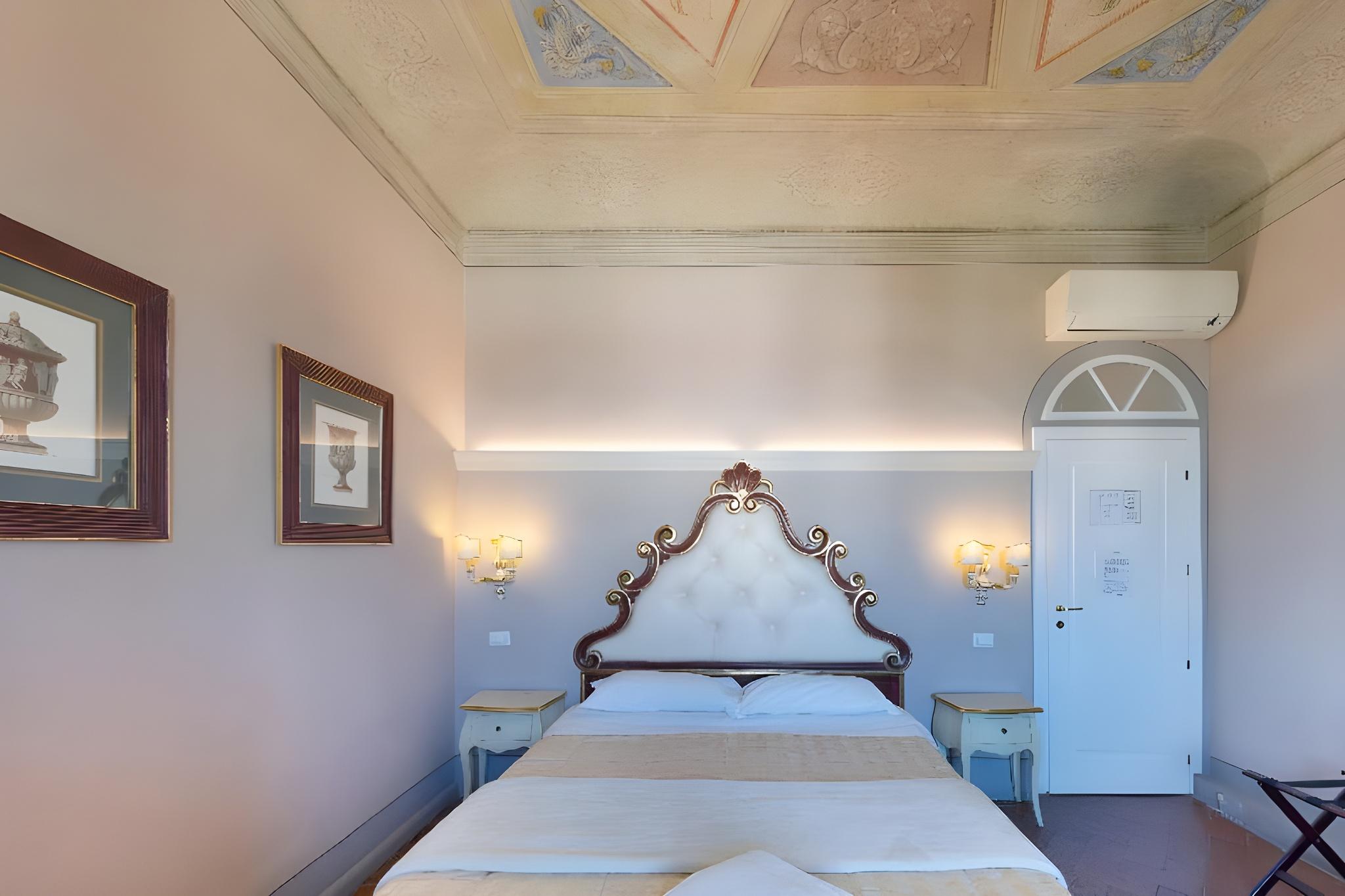 COMFORT, DOUBLE OR TWIN BED