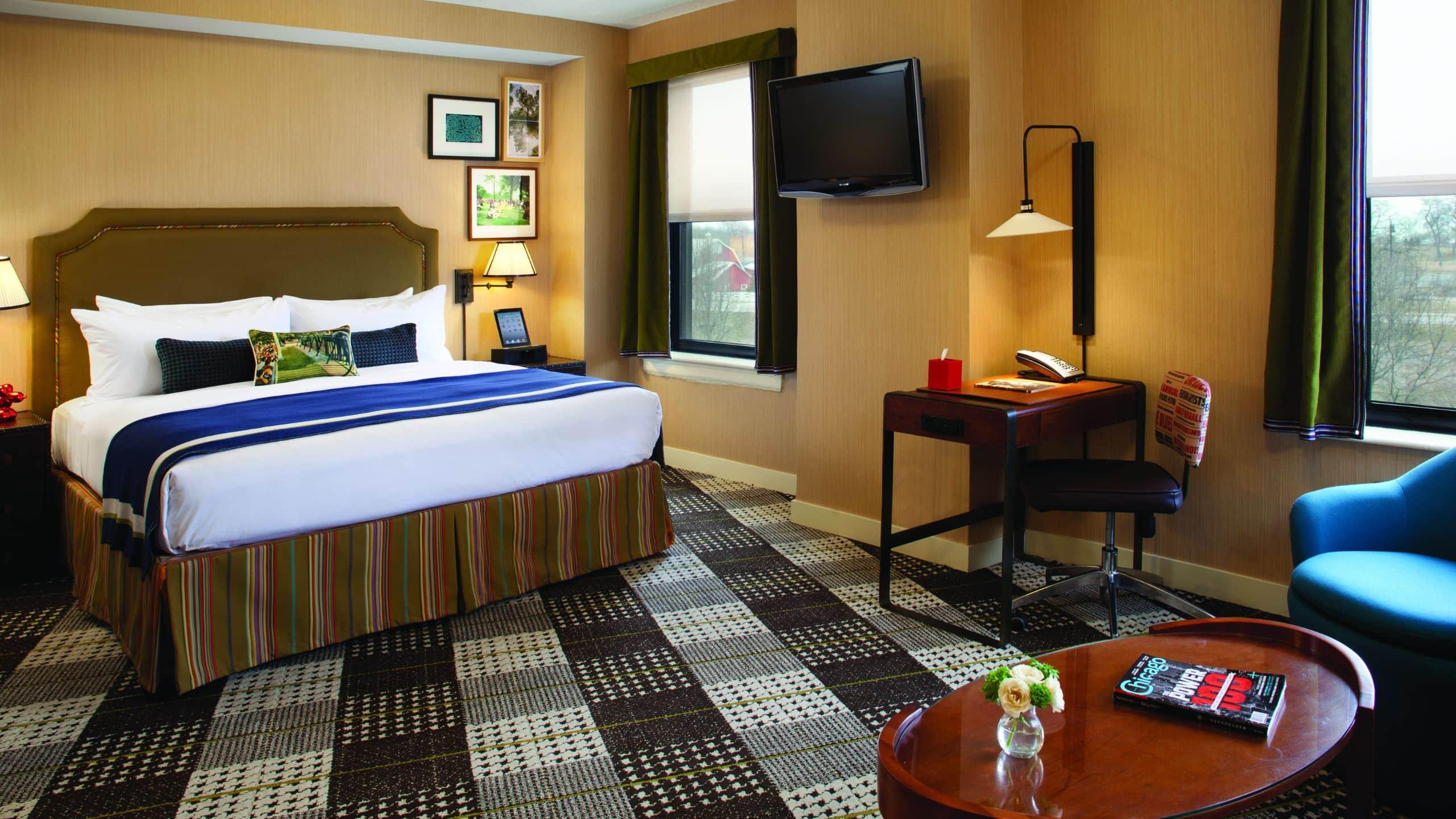Suite, Lake View