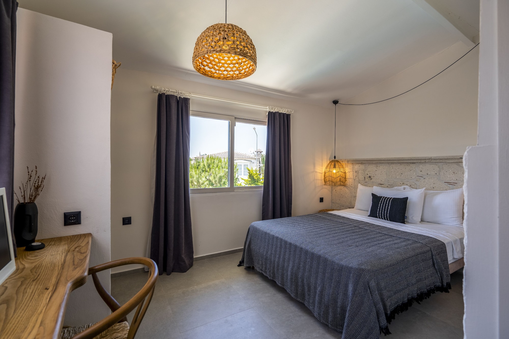 1 BEDROOM, DELUXE, DOUBLE BED