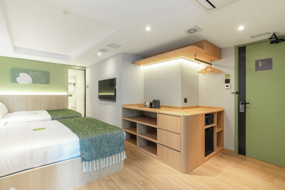 Urbanwood Hung Hom 16/50