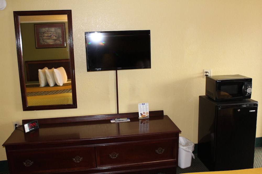 Americas Best Value Inn Conyers 33/54