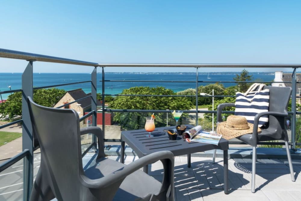 THALASSO CONCARNEAU SPA MARIN RESORT 64/71