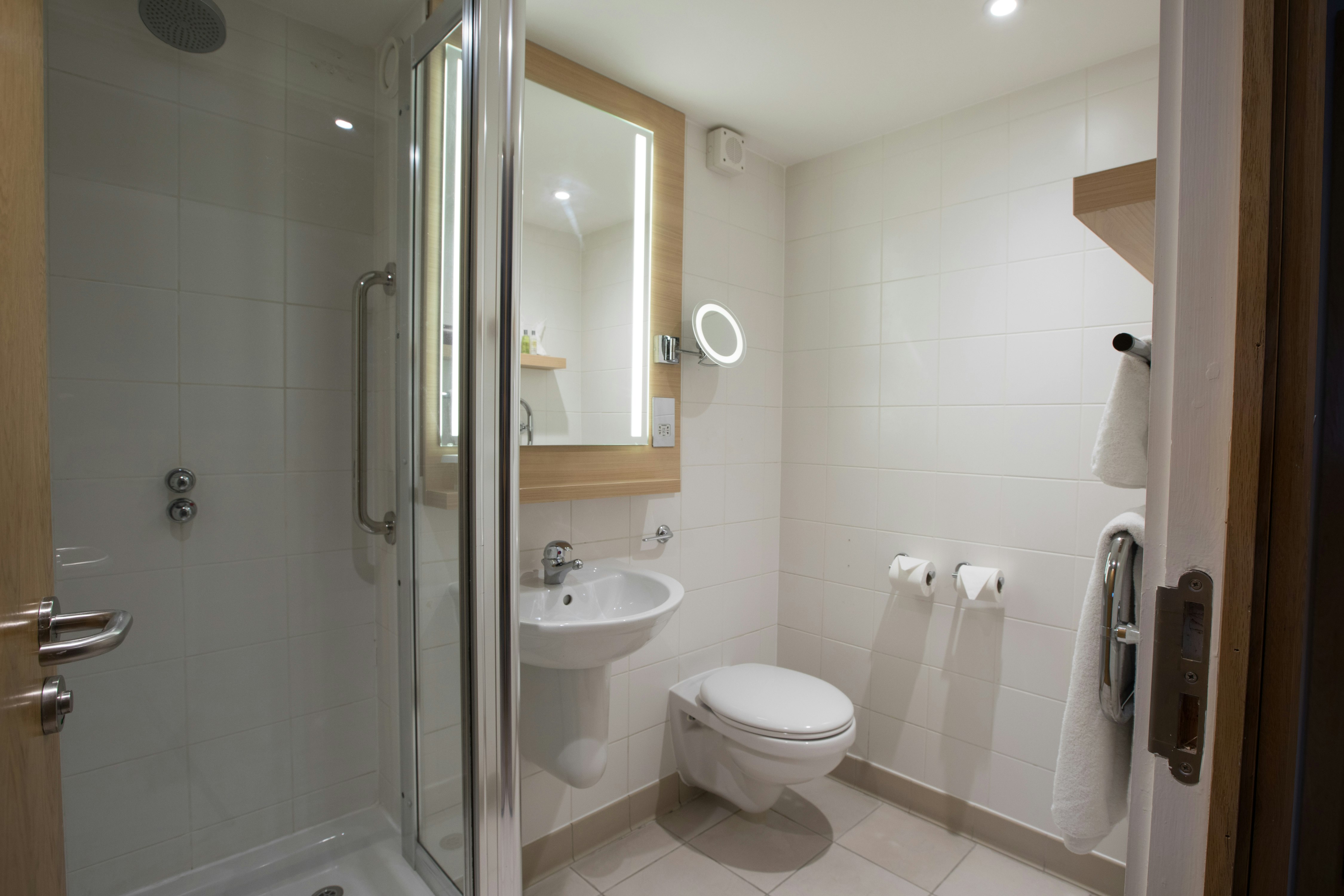 غرفة بسريرين منفصلين بإطلالة، DoubleTree by Hilton Coventry Building Society Arena 7/8