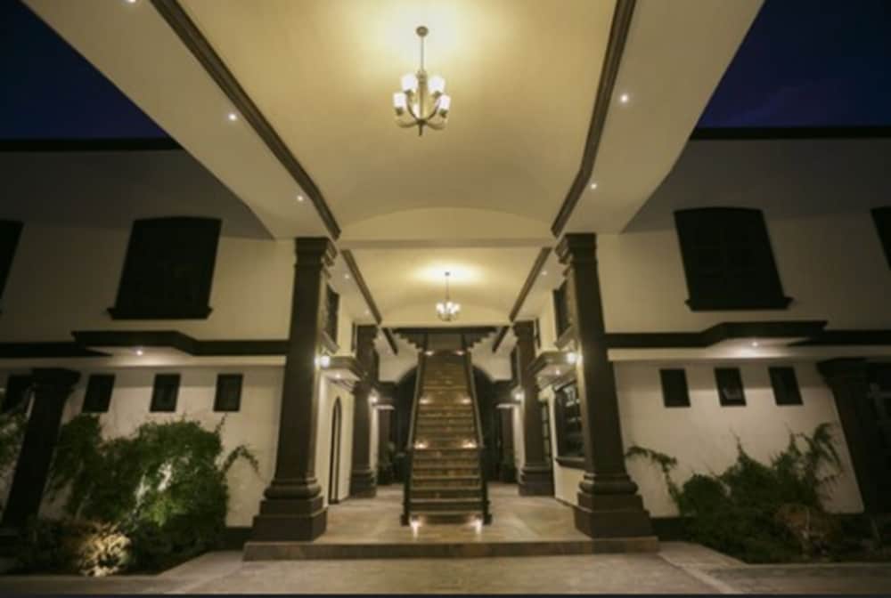 The Latit Hotel Queretaro 3/40