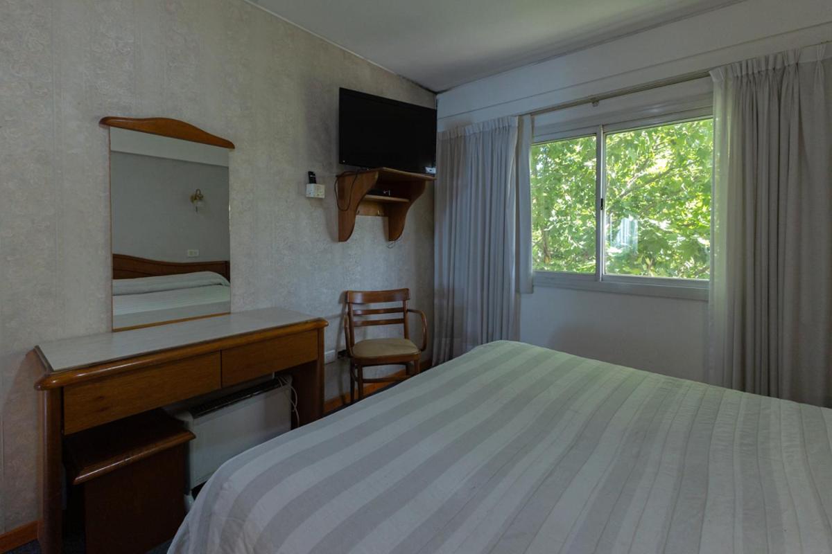 LUEY HOTEL 15/38