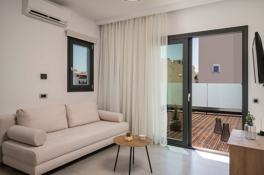 Central City Hotel 31/50