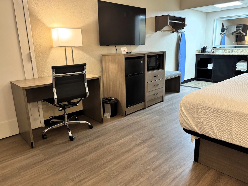 Super 8 by Wyndham Corpus Christi Airport 39/51