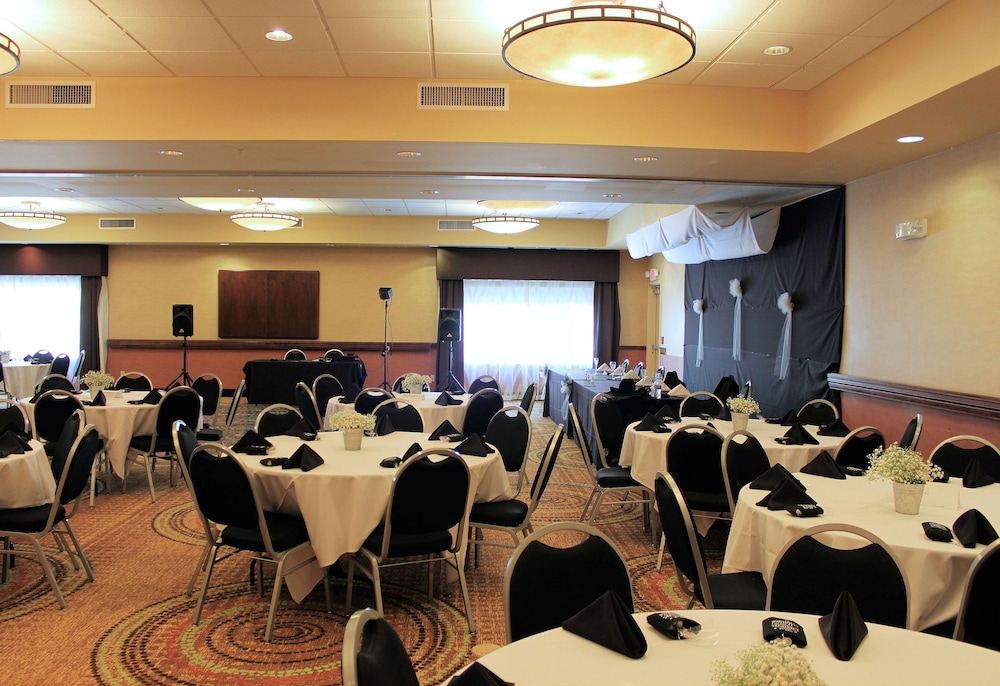 Hampton Inn & Suites Green River 27/34